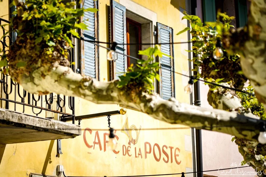 Enseigne du café de la Poste à Saillon