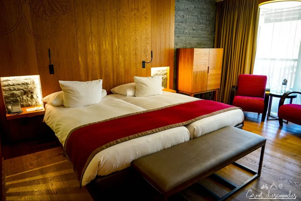 Chambre à l'hôtel des Bains de Saillon
