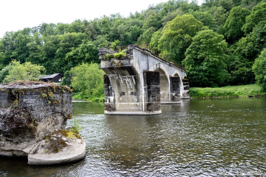 Pont cassé de Bohan en Wallonie