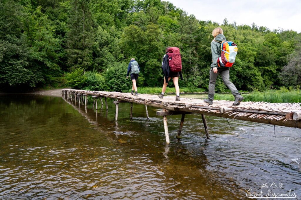 Traversée du Pont de Claies à Vresse-sur-Semois