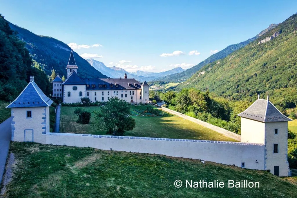 Abbaye de Tamié vue au drone