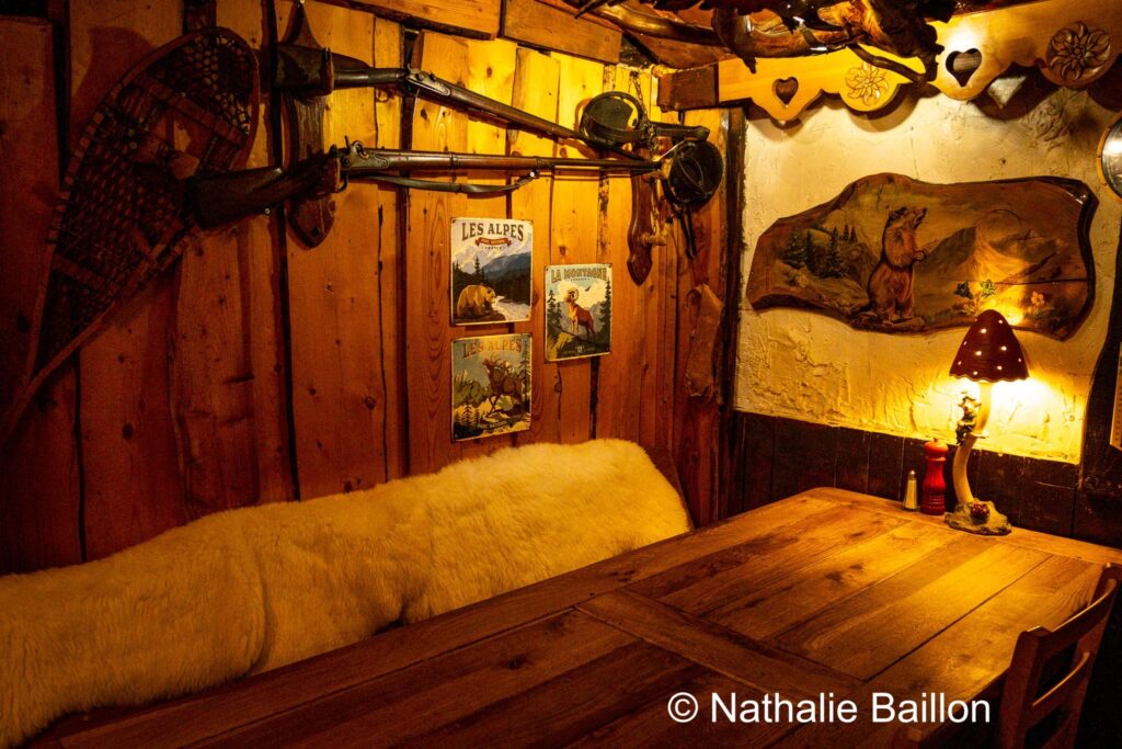 Chalet des trappeurs intérieur