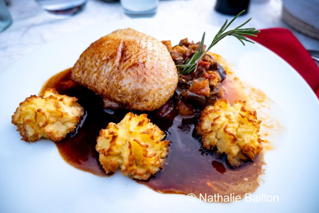 Poulette et pommes dauphines